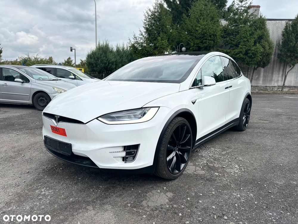 Tesla Model X Long Range Plus - 8