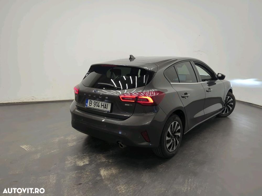 Ford Focus - 2
