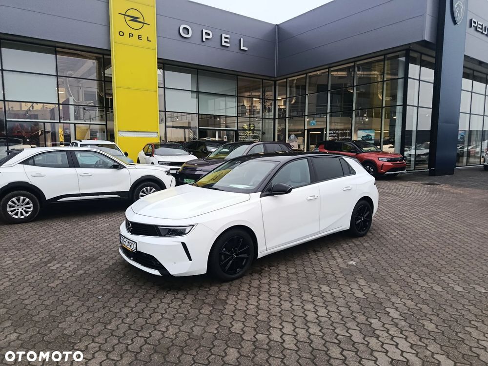 Opel Astra 1.2 T Business Edition S&S - 1