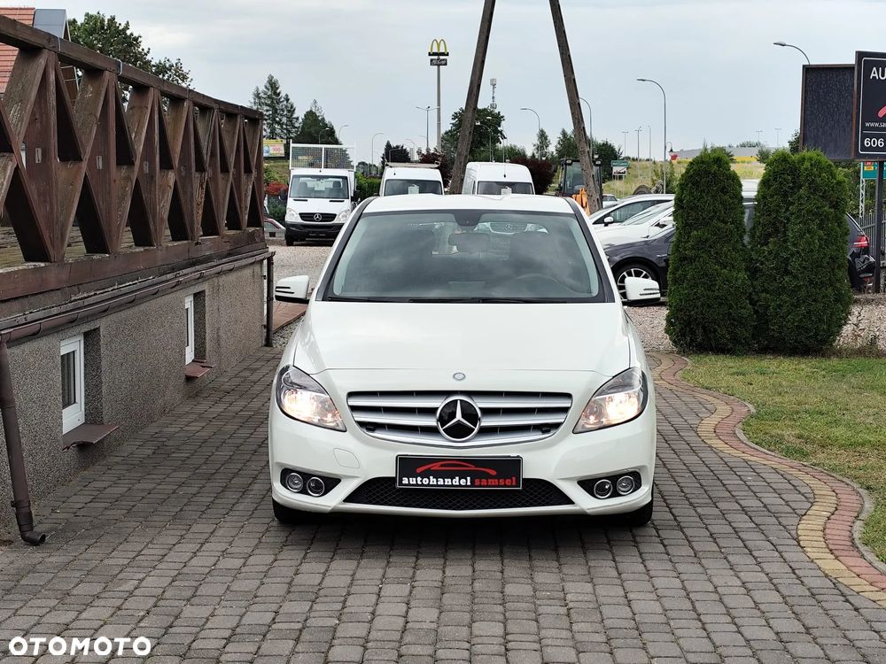 Mercedes-Benz Klasa B 180 Edition - 6
