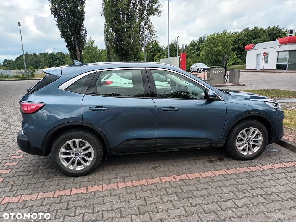 Ford Kuga 2.5 FHEV FWD Titanium - 3