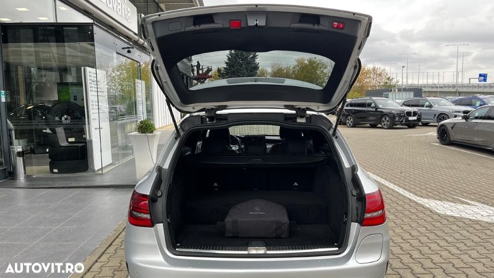 Mercedes-Benz C 300 e Aut. - 22