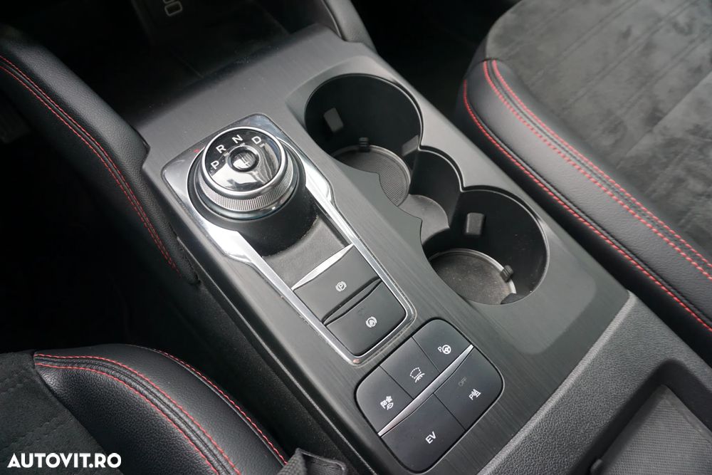 Ford Kuga 2.5 Duratec PHEV ST Line X - 13