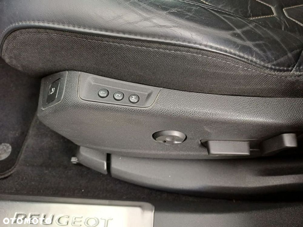 Peugeot 3008 BlueHDi 180 Stop & Start EAT6 GT - 17
