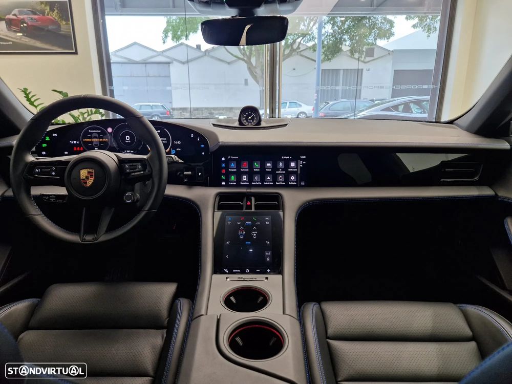 Porsche Taycan Cross Turismo 4S - 25