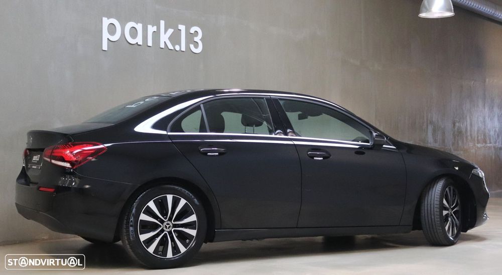 Mercedes-Benz A 180 Limousine d Style Aut. - 4