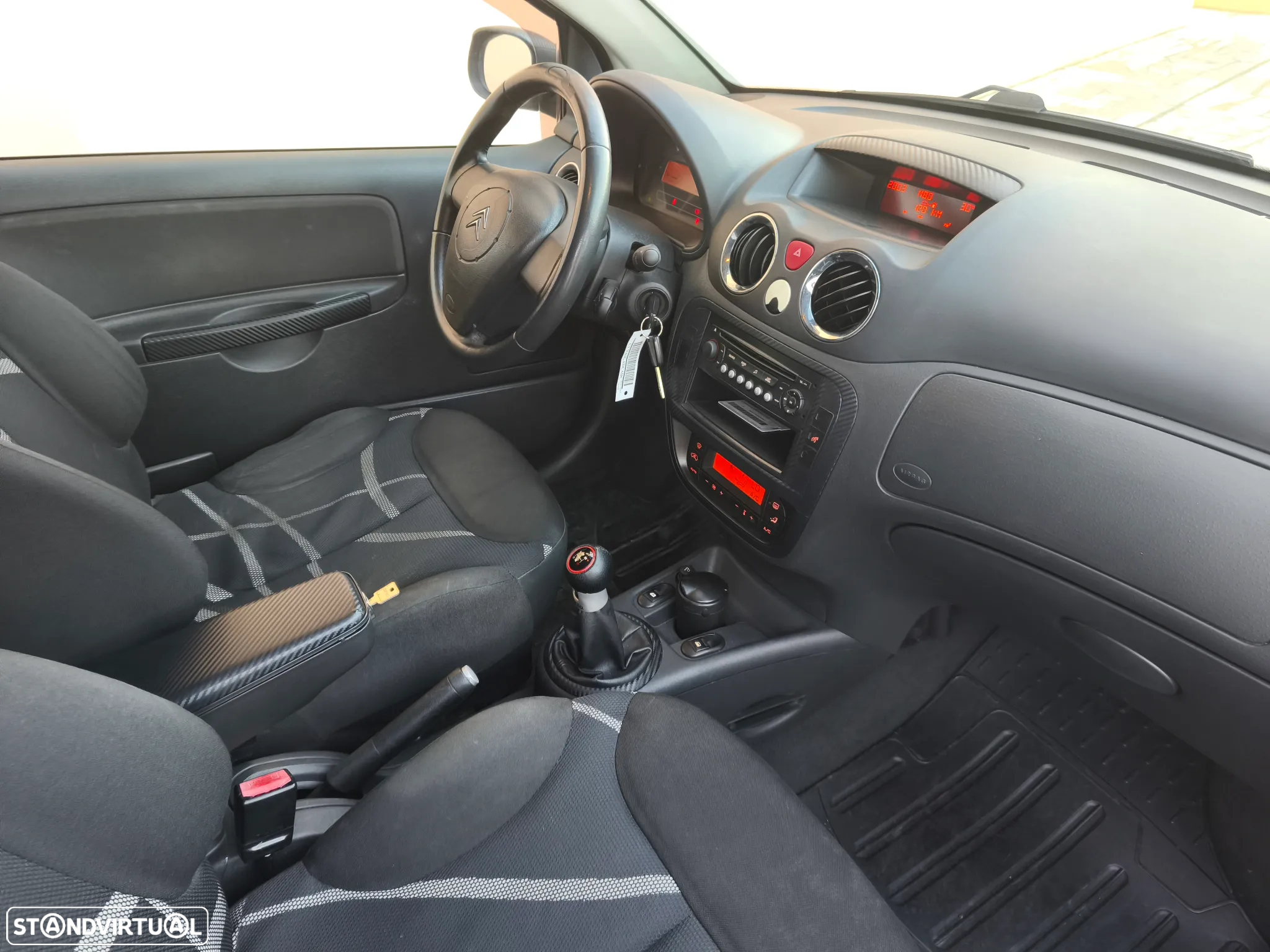 Citroën C2 1.4 HDi VTR - 11