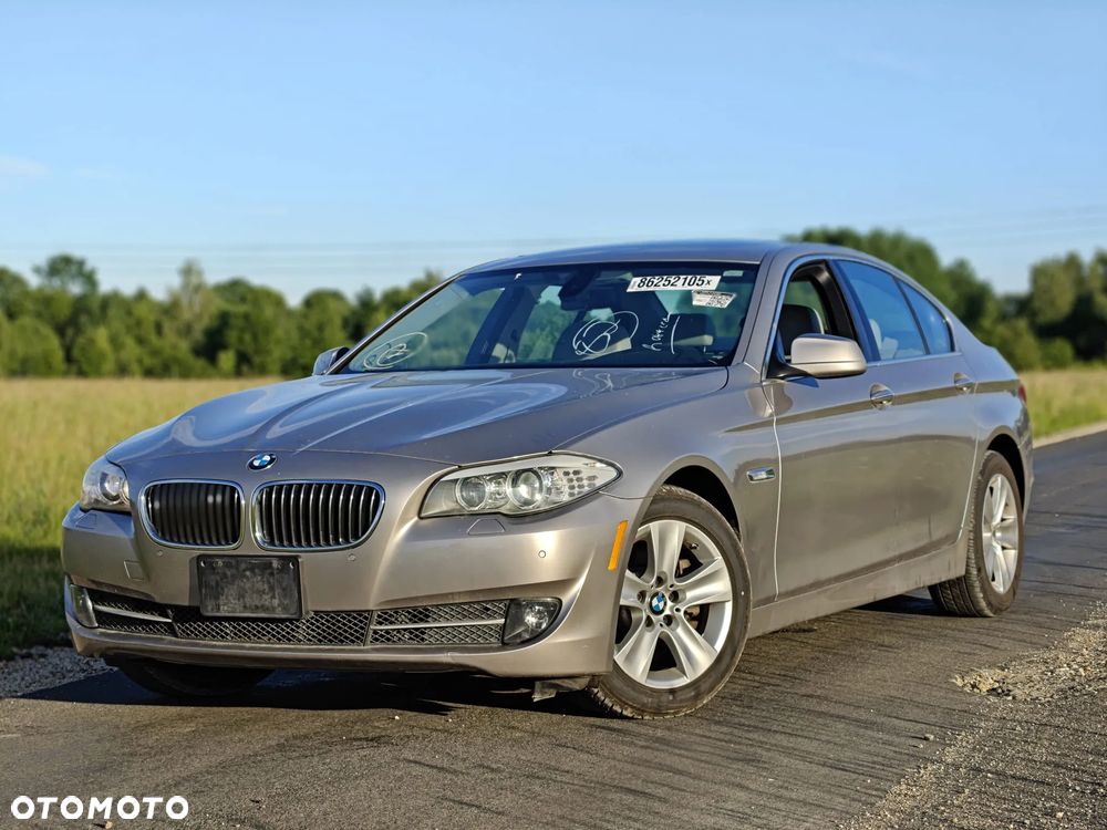 BMW Seria 5 528i Sport-Aut - 16