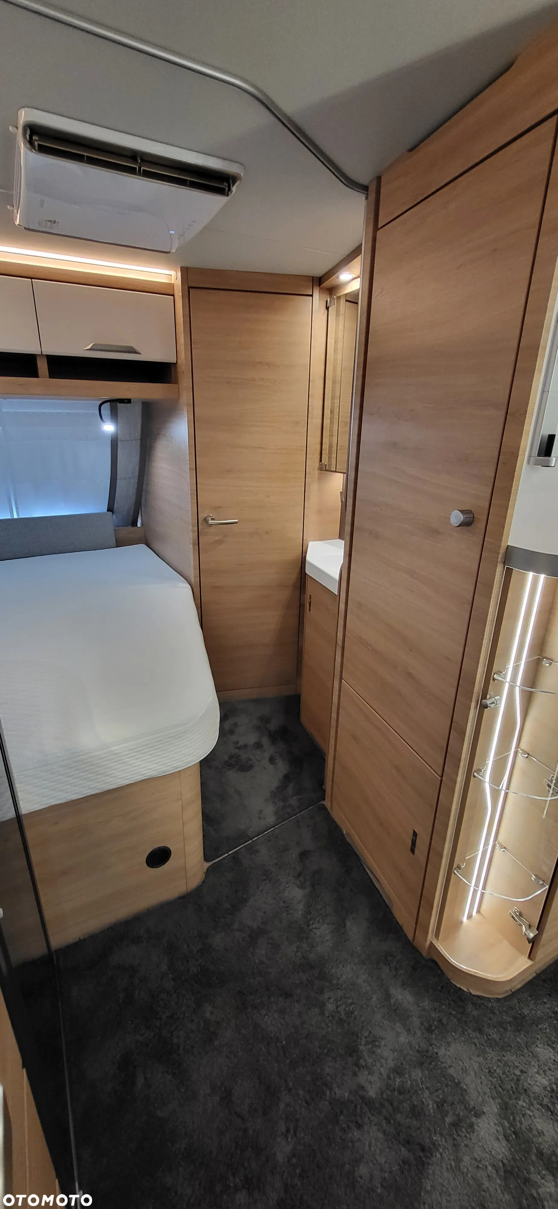 KNAUS SÜDWIND 450 FU 60 YEARS - 29
