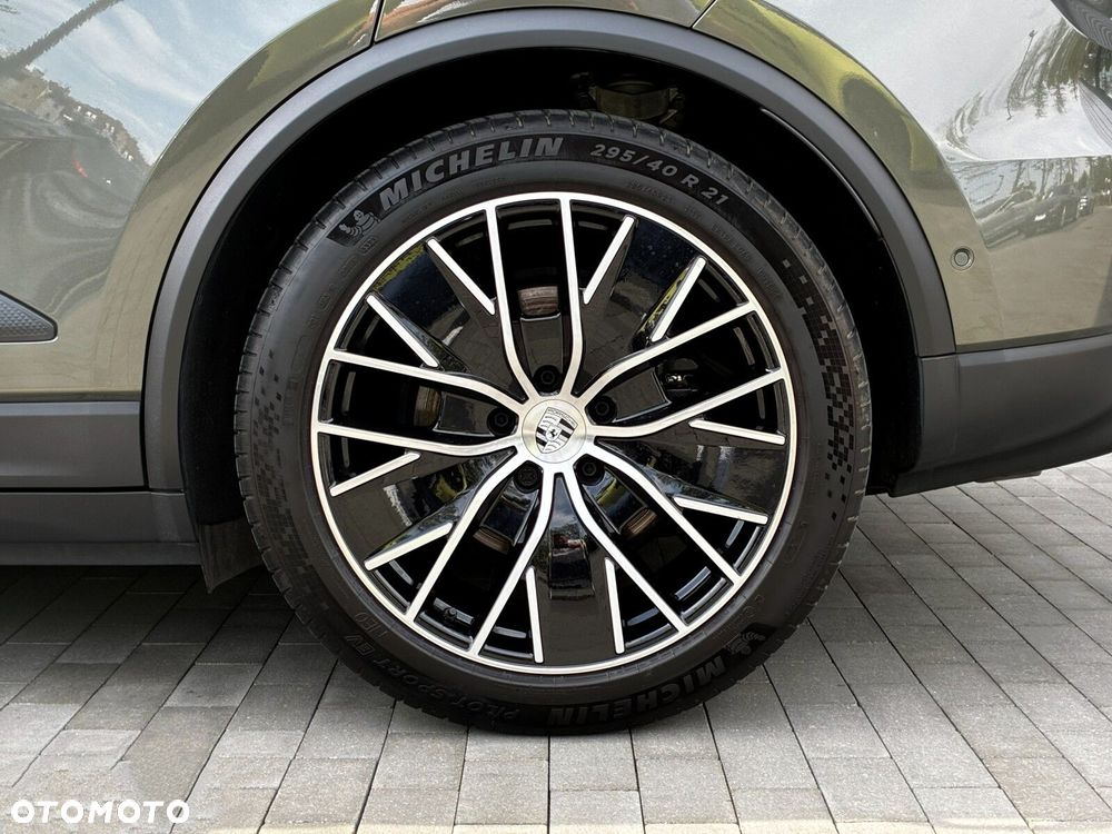 Porsche Macan - 15