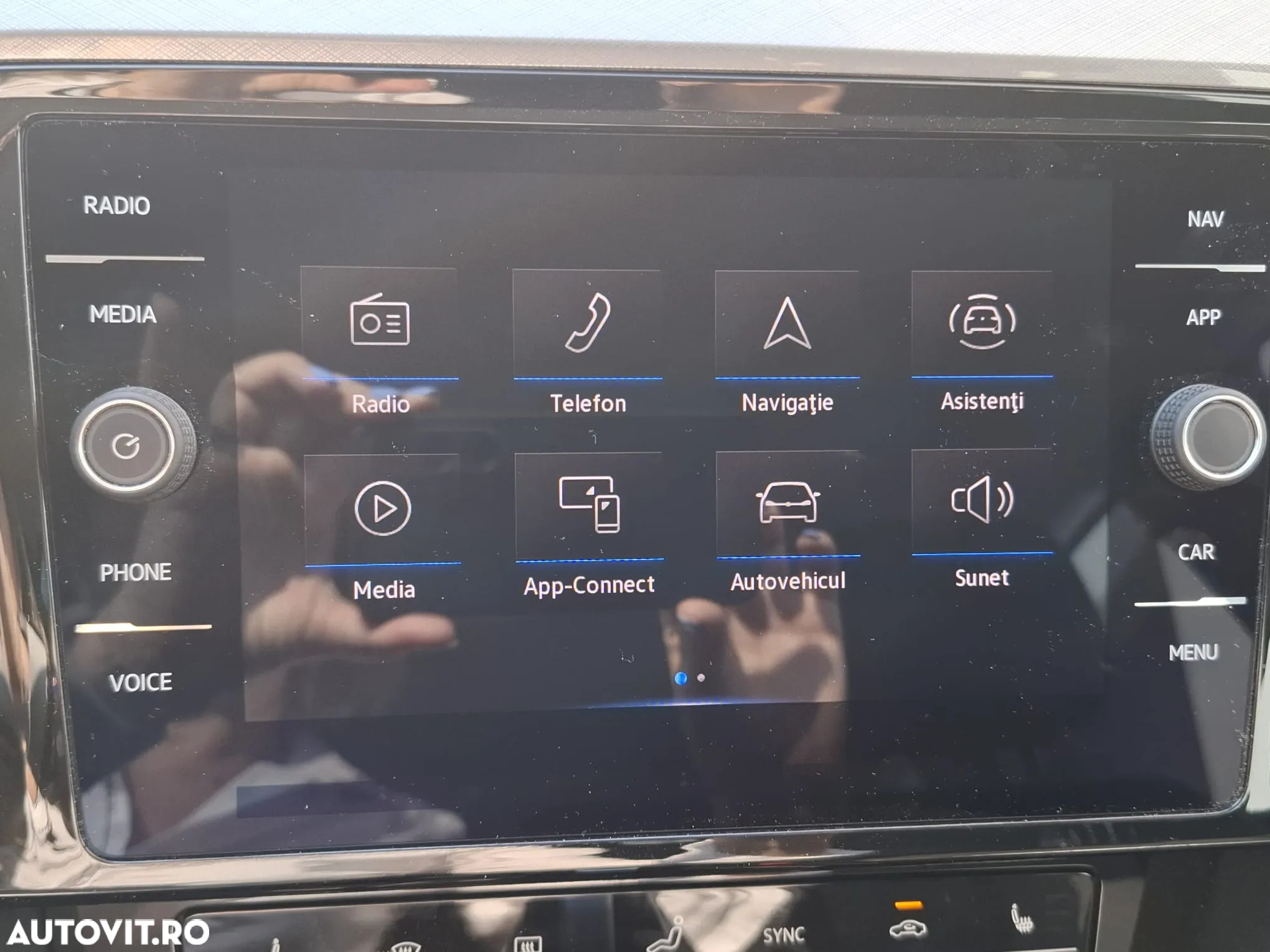 Volkswagen Passat 2.0 TDI SCR DSG Business - 14