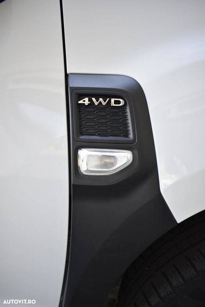 Dacia Duster 1.5 Blue dCi 4WD Comfort - 35