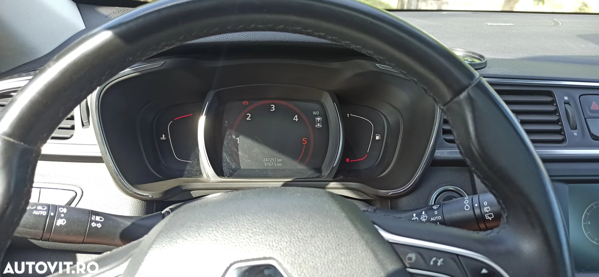 Renault Kadjar 1.6 DCI 4X4 Intens - 9