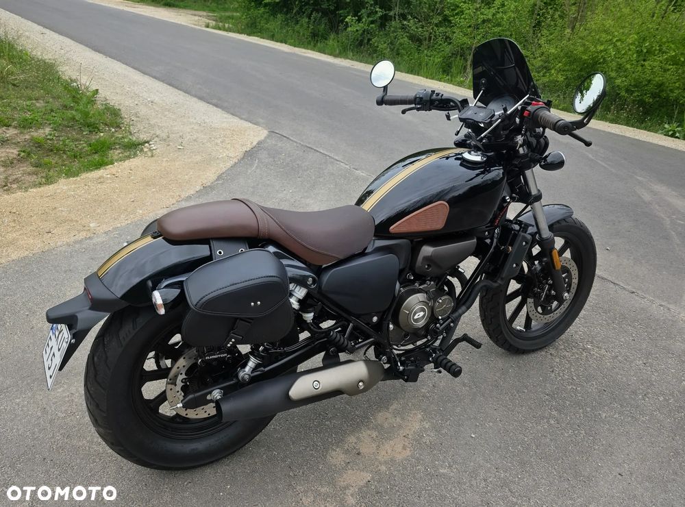 QJMOTOR SRV 125 - 4