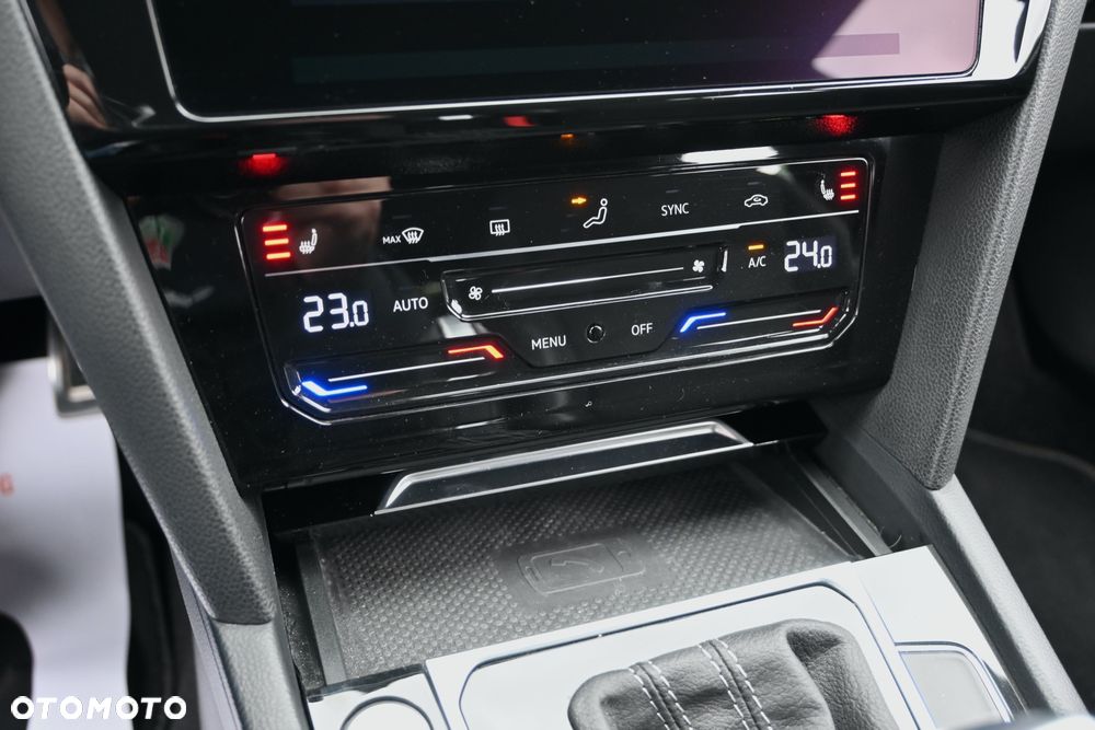 Volkswagen Arteon 2.0 TDI SCR DSG R-Line - 34