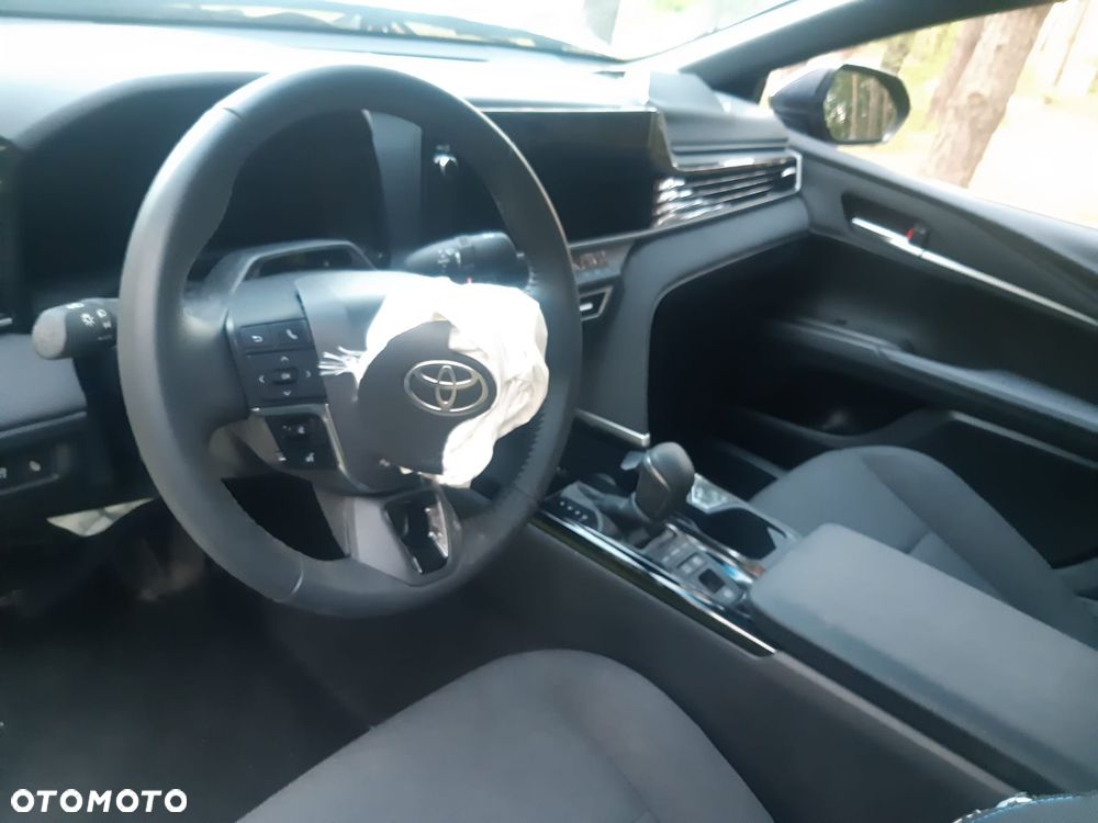 Toyota Camry 2.5 Hybrid Dynamic Force Comfort e-CVT - 13