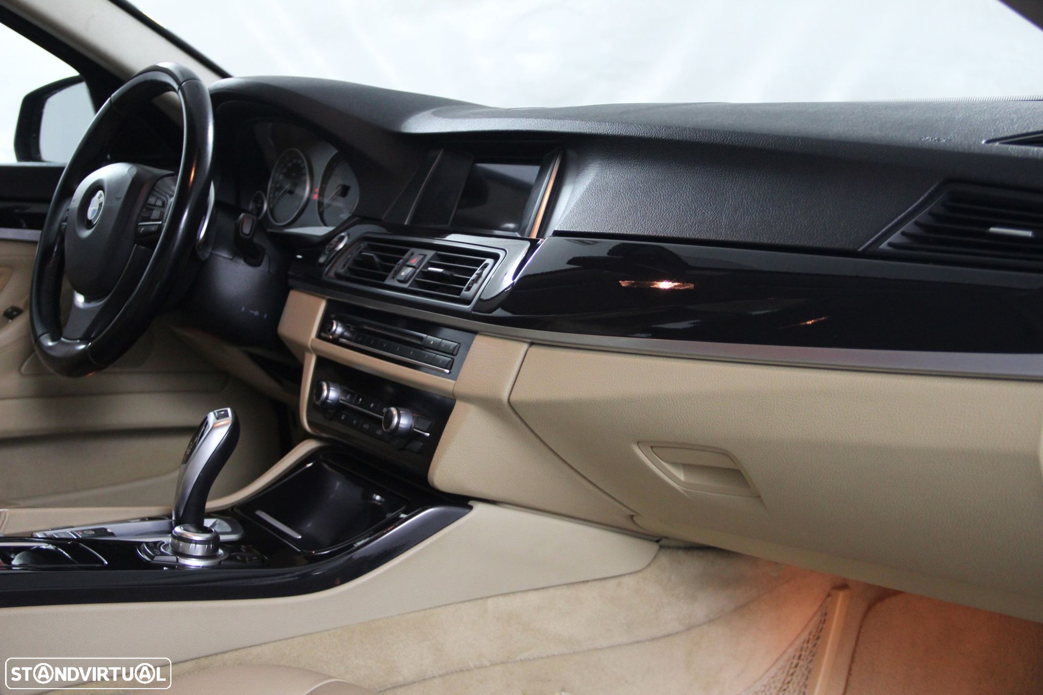 BMW 520 d Auto - 13