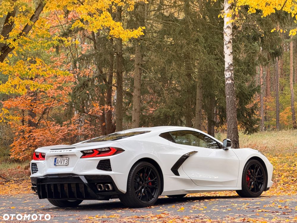 Chevrolet Corvette - 18
