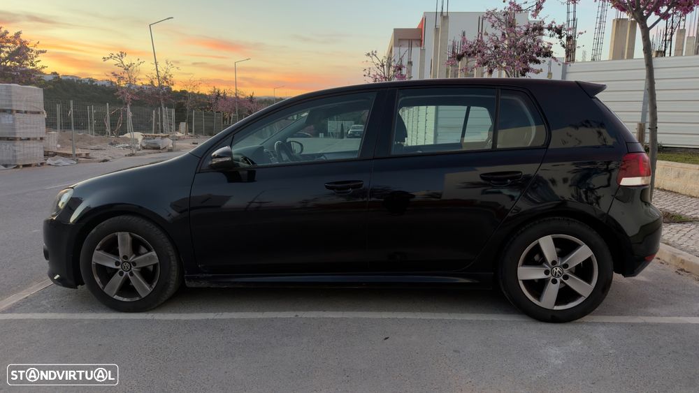 VW Golf 1.6 TDi Trendline BlueMotion - 4