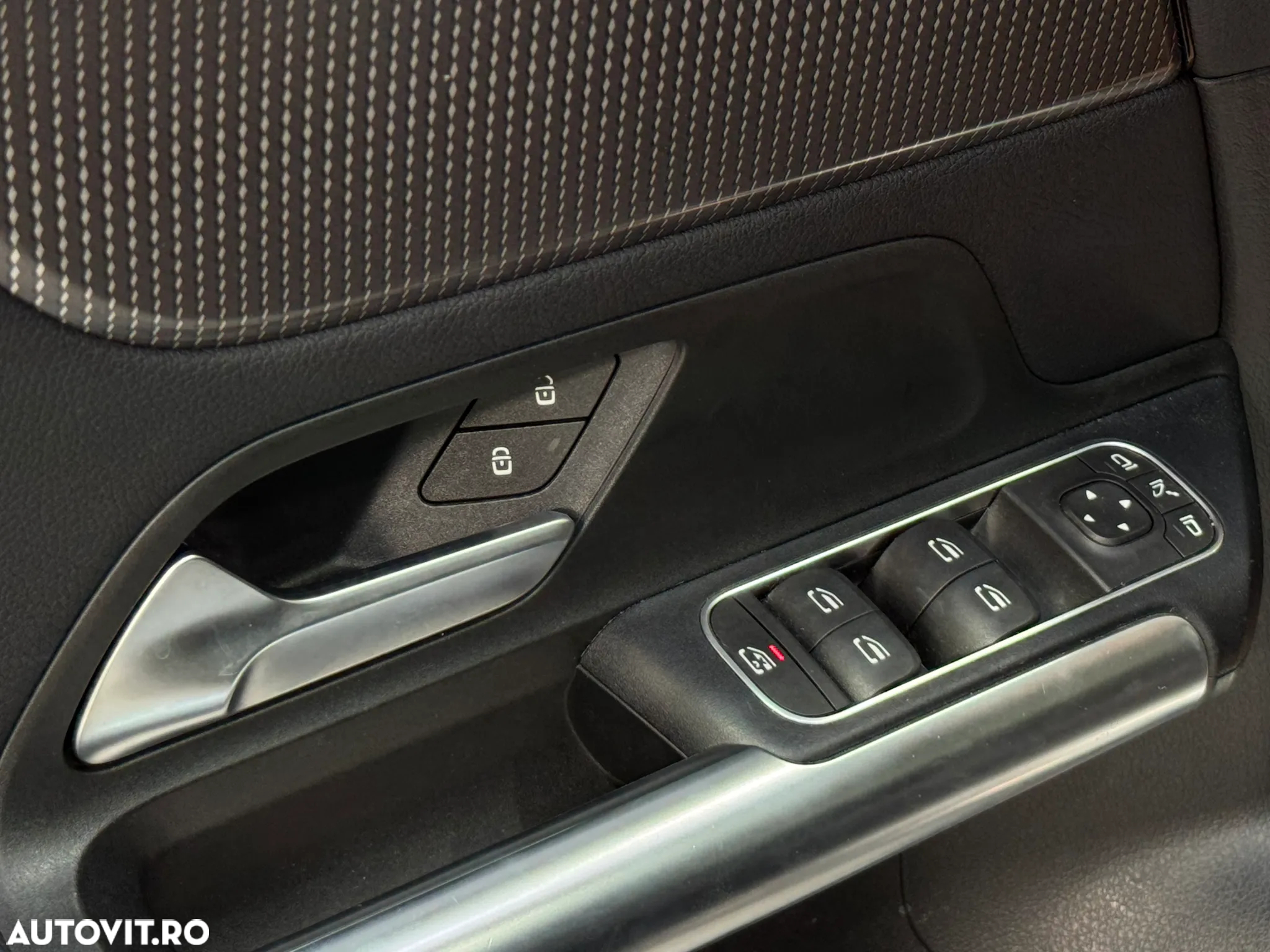 Mercedes-Benz GLA 200 Aut. - 11