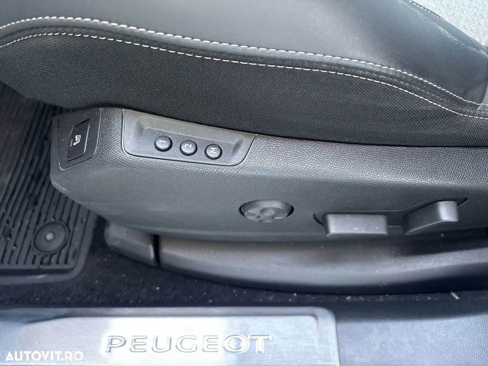Peugeot 3008 PureTech 180 Stop & Start GPF EAT8 GT - 15