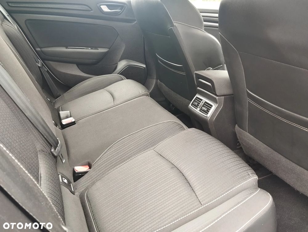 Renault Megane 1.5 Blue dCi Intens - 13