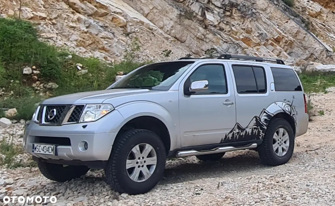 Nissan Pathfinder 2.5 dCi LE - 3