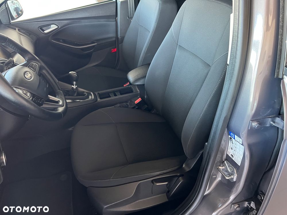 Ford Focus - 13