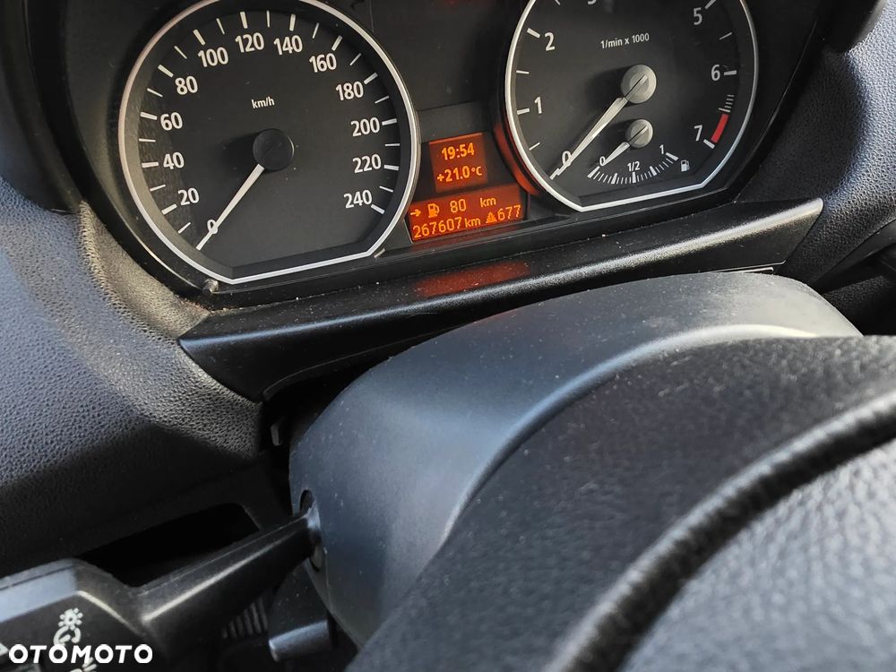 BMW Seria 1 - 15