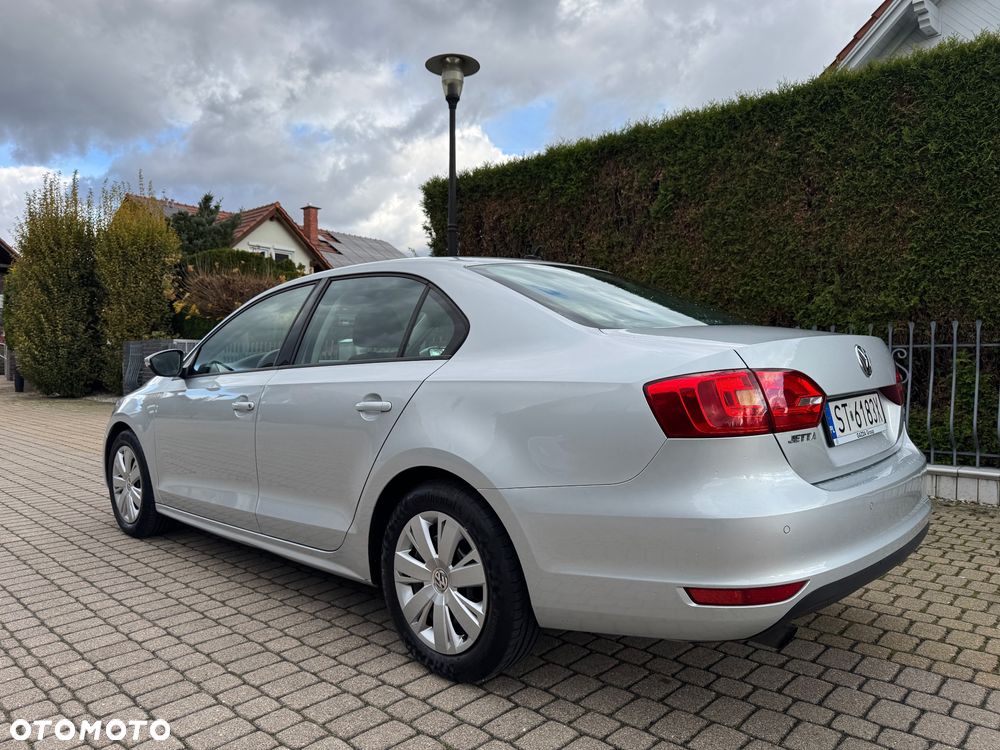 Volkswagen Jetta - 22