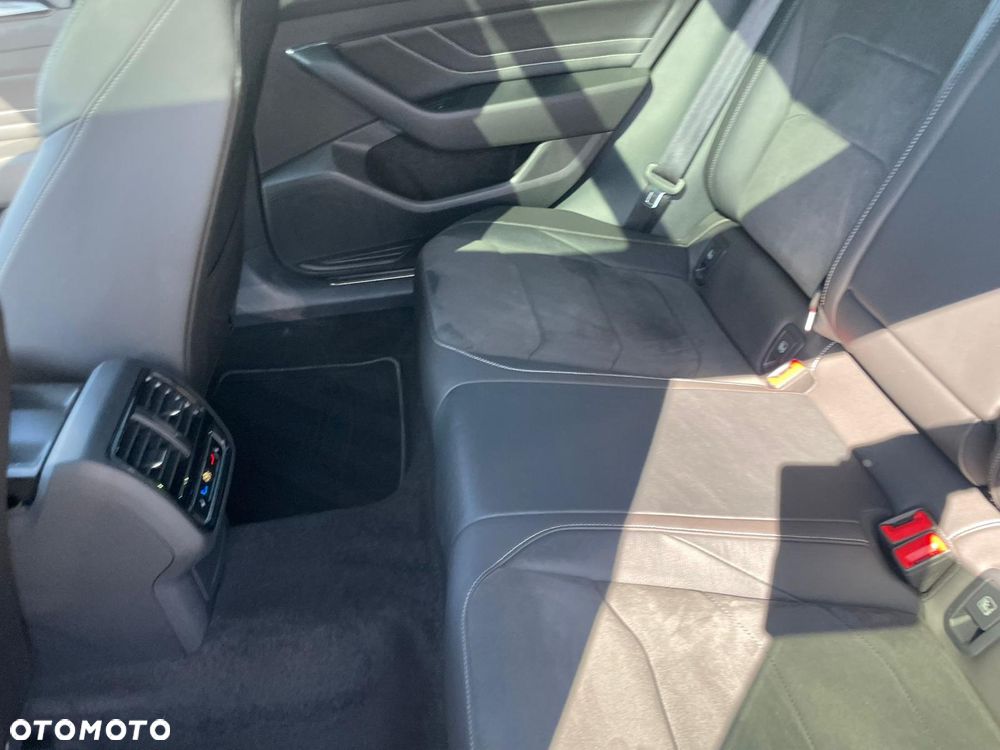 Volkswagen Arteon 2.0 TDI R-Line DSG - 25