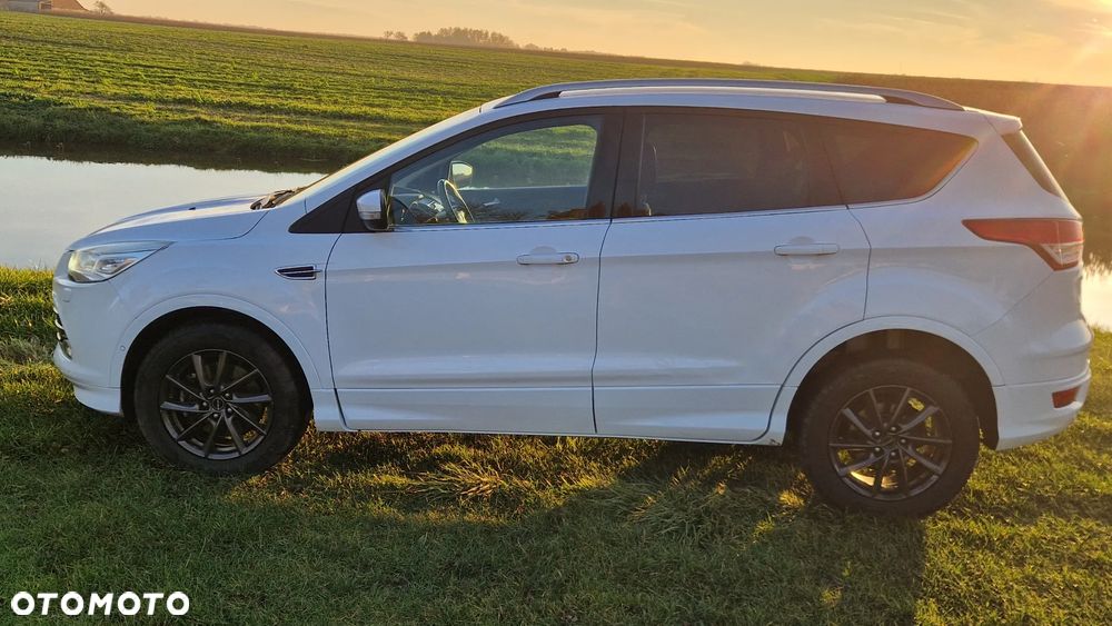 Ford Kuga 2.0 TDCi 4x4 Titanium - 12