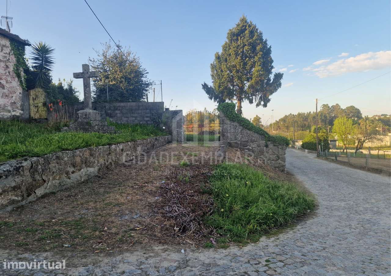 Terreno e Casa em Ruínas para Construção – Irivo, Penafiel - Grande imagem: 2/15