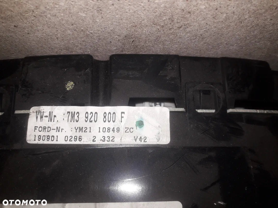Licznik VW Sharan 1.9 TDI 7M3920800F - 3