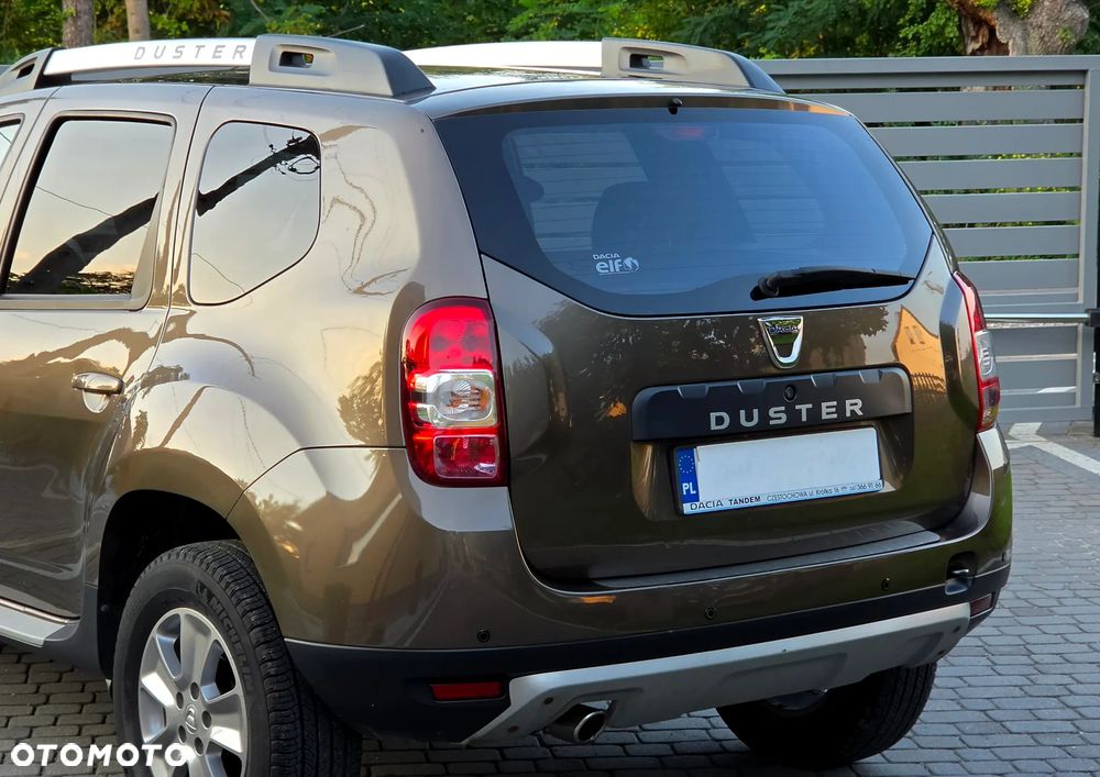 Dacia Duster 1.6 SCe Laureate S&S - 9