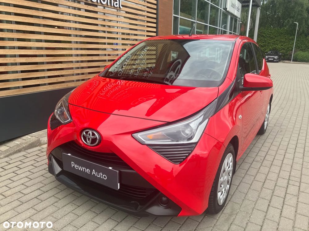 Toyota Aygo x-play - 1