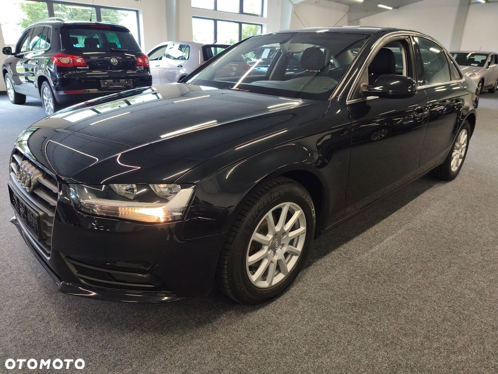 Audi A4 Limousine - 2