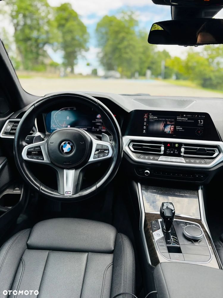 BMW Seria 3 330i M Sport sport - 11