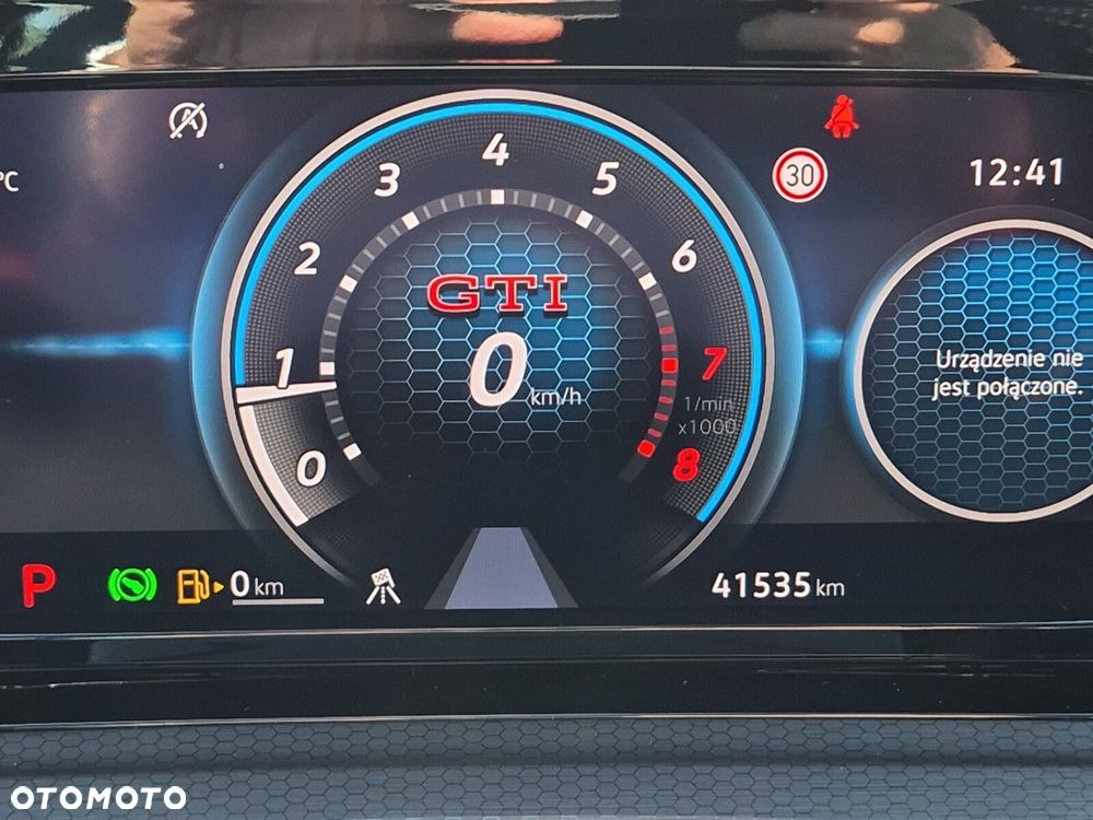 Volkswagen Golf - 18