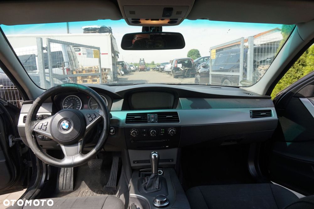 BMW 5 E61 KOMBI 2005 668 2.5 D M57D25 177KM GA6HP26Z CZARNY na części - 14