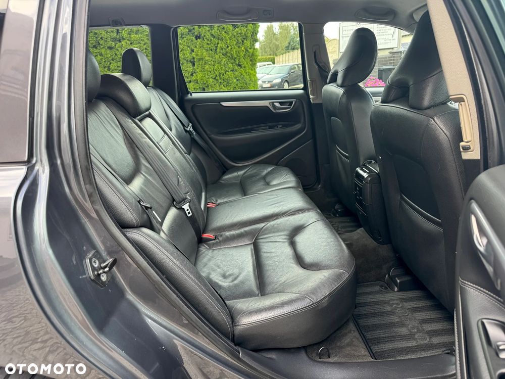 Volvo V70 2.4 Premium - 29