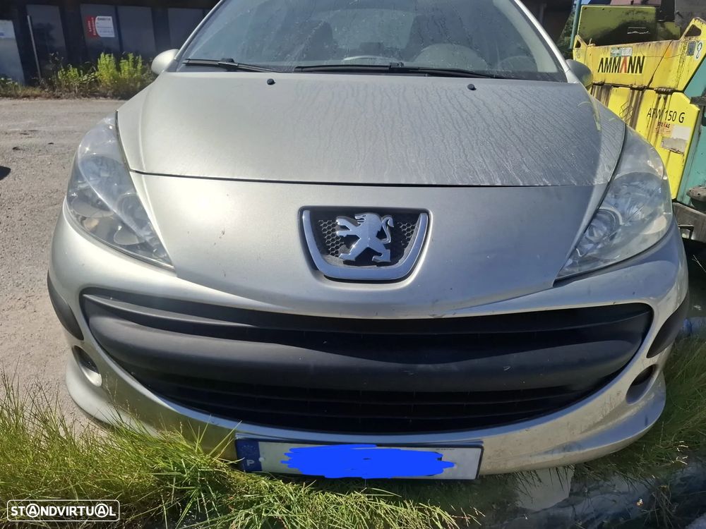 Peugeot 207 - 11