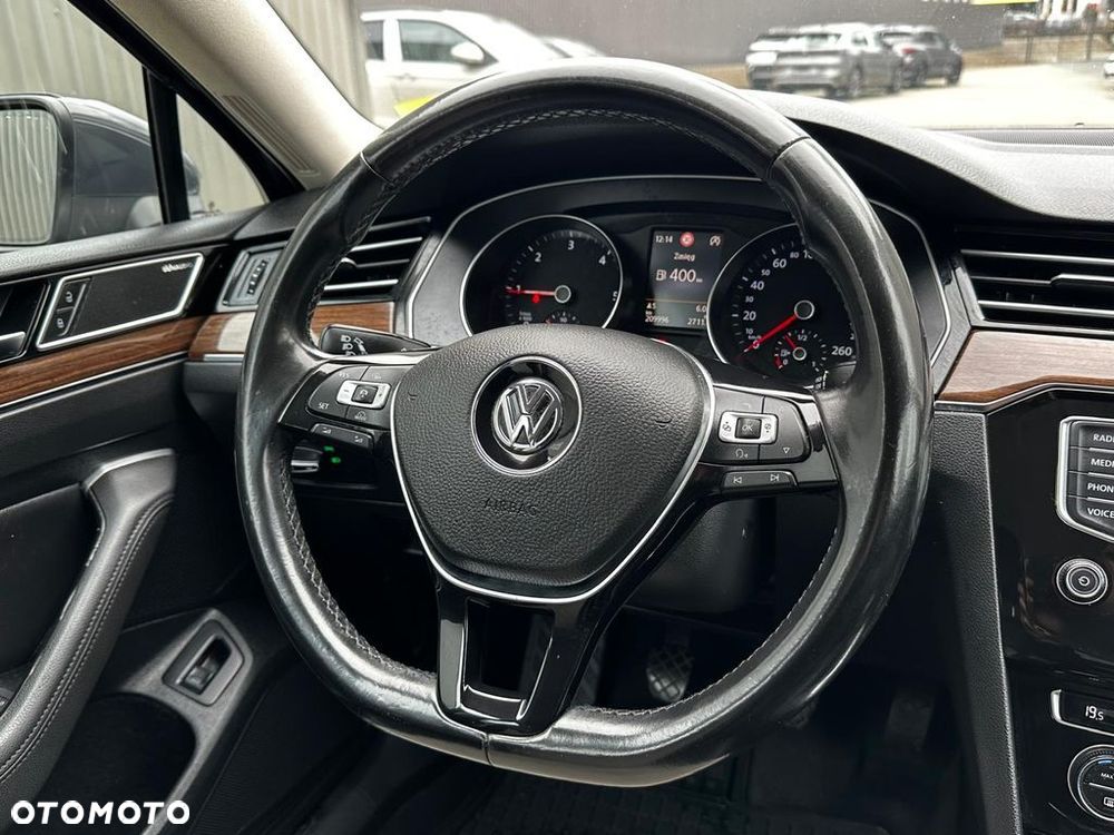 Volkswagen Passat 2.0 TDI BMT Highline - 11
