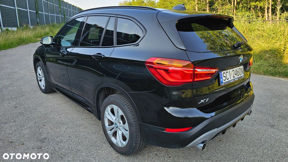 BMW X1 xDrive20i GPF Sport Line sport - 8