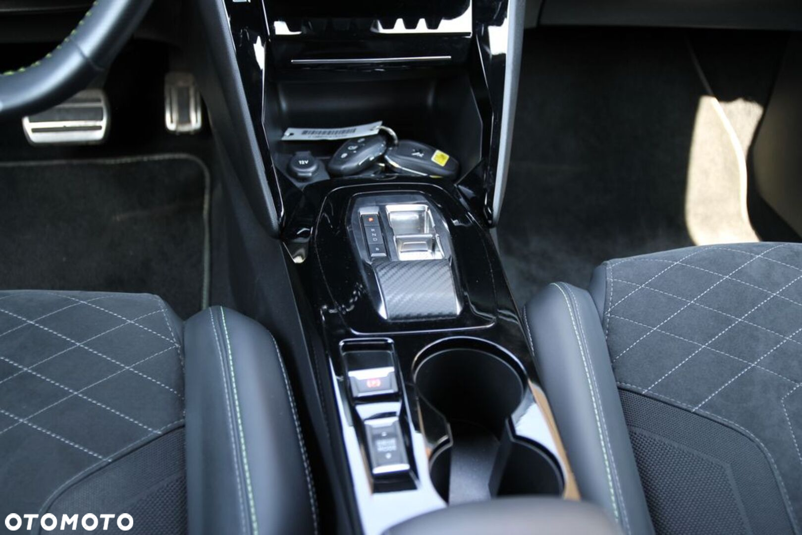 Peugeot 208 e-208 GT Pack - 26