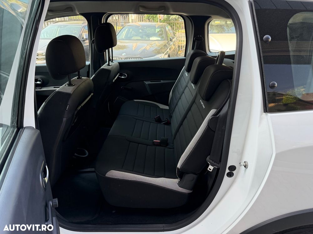 Dacia Lodgy TCe 130 GPF Stepway - 18