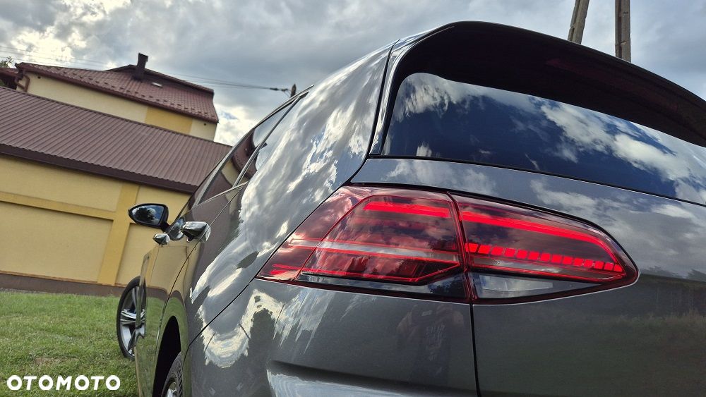 Volkswagen Golf - 17