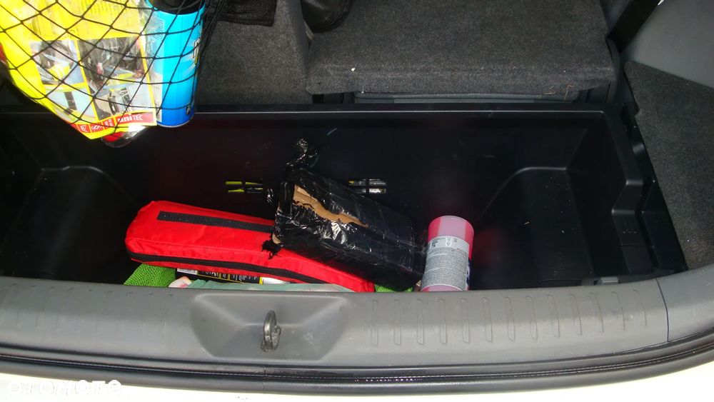 Toyota Prius+ 1.8 HSD Active - 21