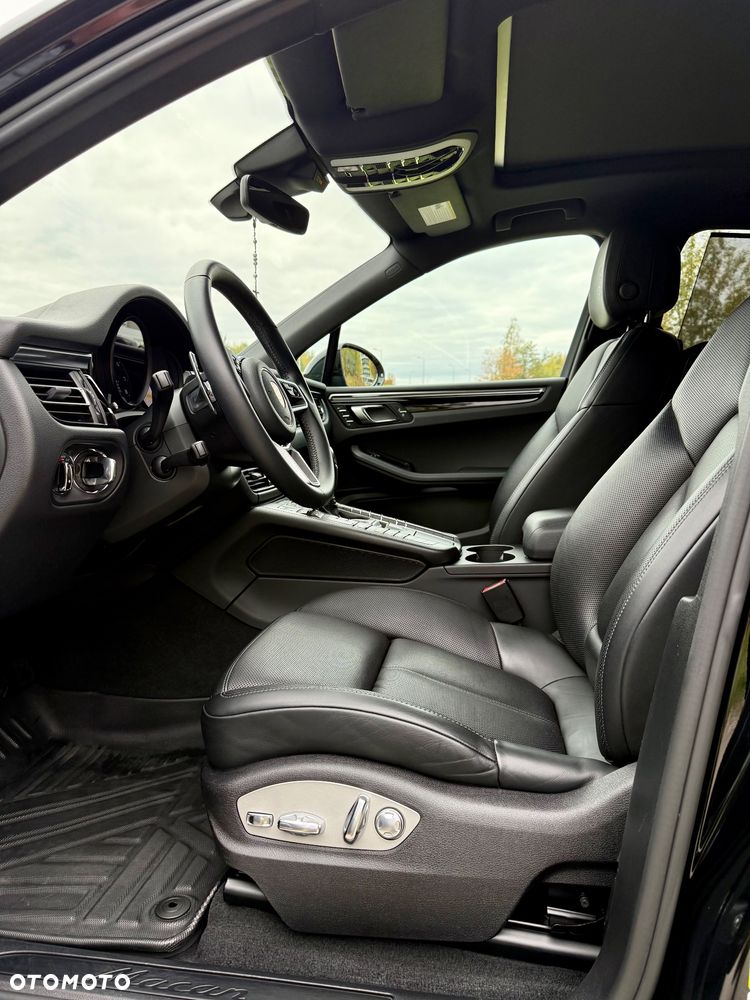 Porsche Macan - 22