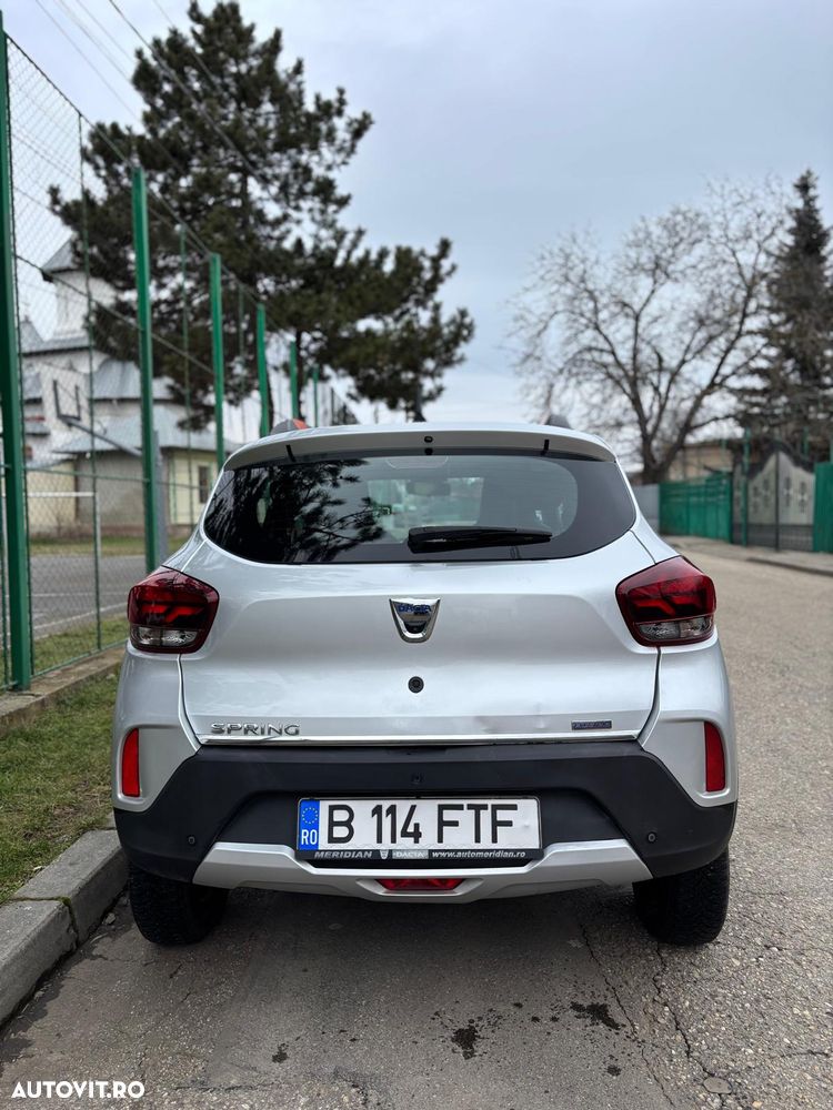 Dacia Spring Expression - 10